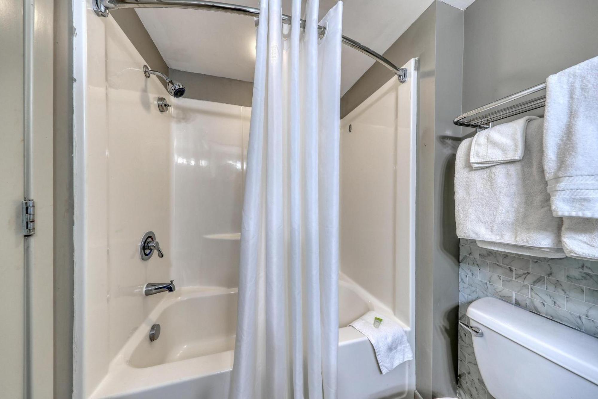 107 S Ocean Blvd, 0308 - Ocean Front Sleeps 6 Villa Myrtle Beach Exteriör bild